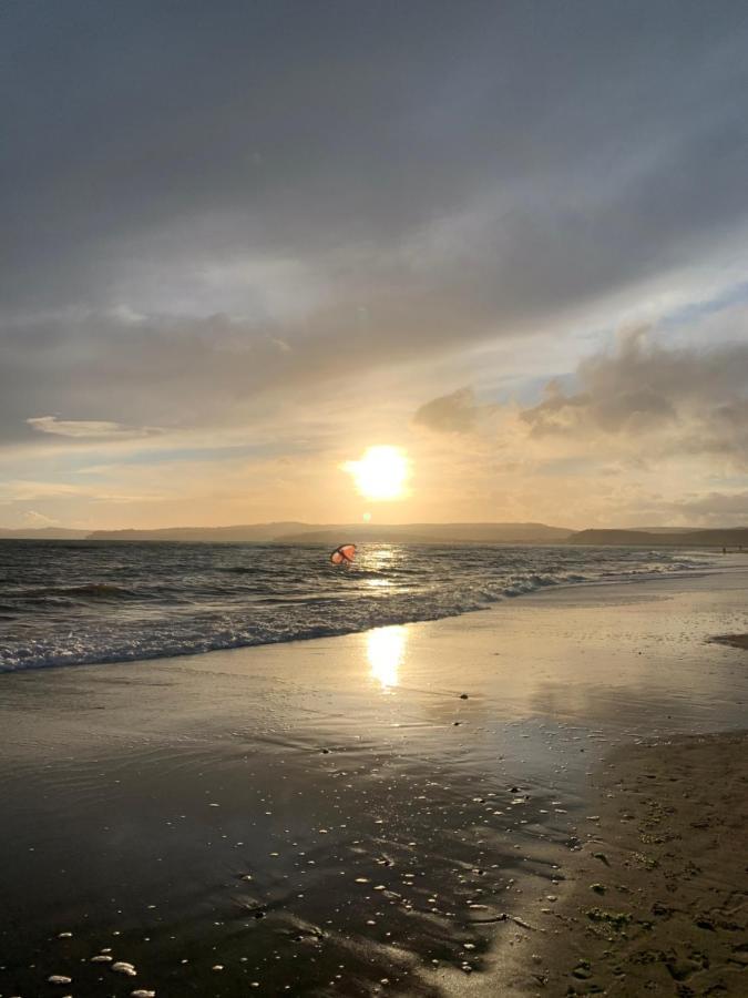 Sandy Feet Retreat Exmouth Dış mekan fotoğraf
